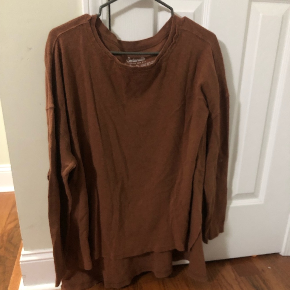 Nice warm top . Great with leggings